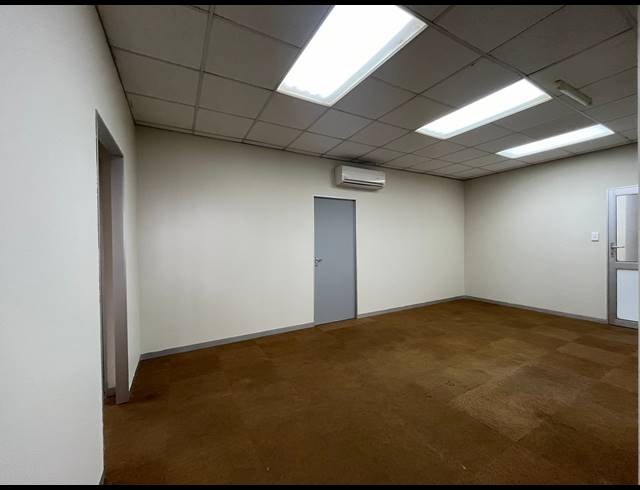 84M² OFFICE TO LET IN EMPANGENI CENTRAL